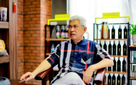 著名文化学者韩若解作词歌曲《匠心筑港》发布